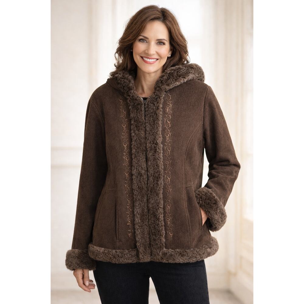 Croft & Borrow Vintage Women’s Faux Fur Wool Embroidered Jacket size Medium.